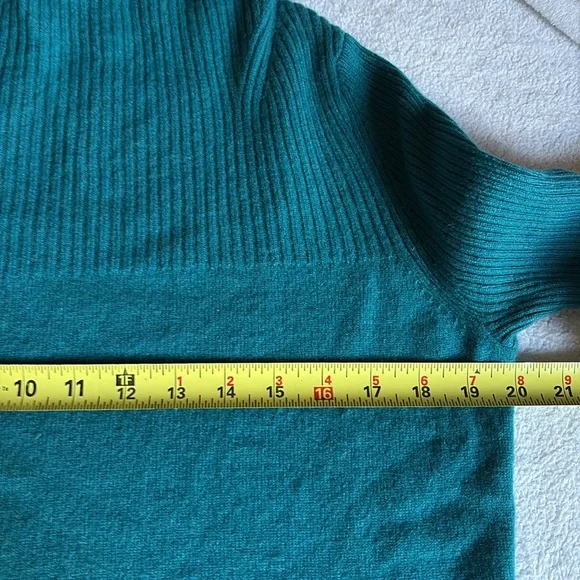 Sundance Kimia Cashmere Sweater Teal Mock Neck - Picture 4 of 6